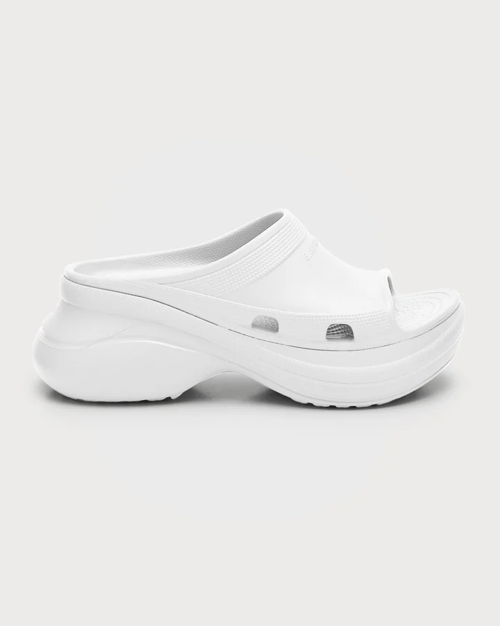 9000 White