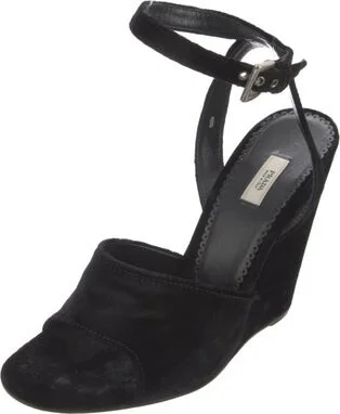 Prada - Image 2