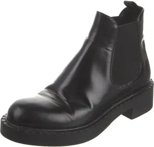 Prada - Image 2