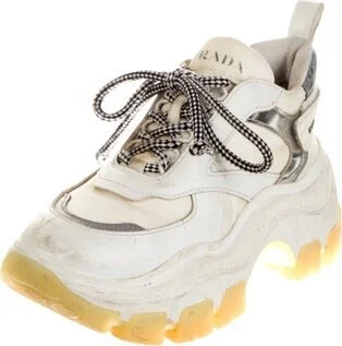 Prada - Image 2