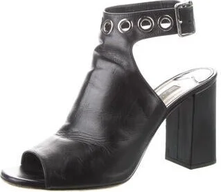 Prada - Image 2