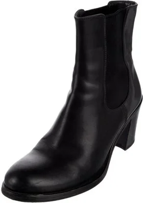 Prada - Image 2
