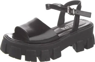 Prada - Image 2