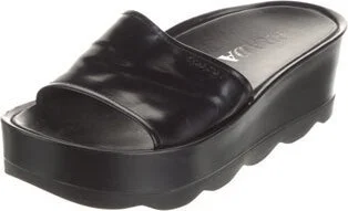 Prada - Image 2