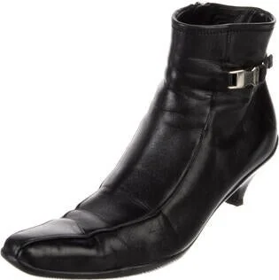 Prada - Image 2