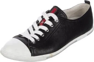 Prada - Image 2
