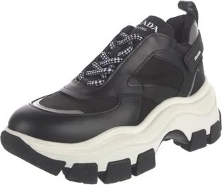 Prada - Image 2