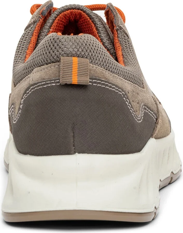 Prague Sneaker - Image 7