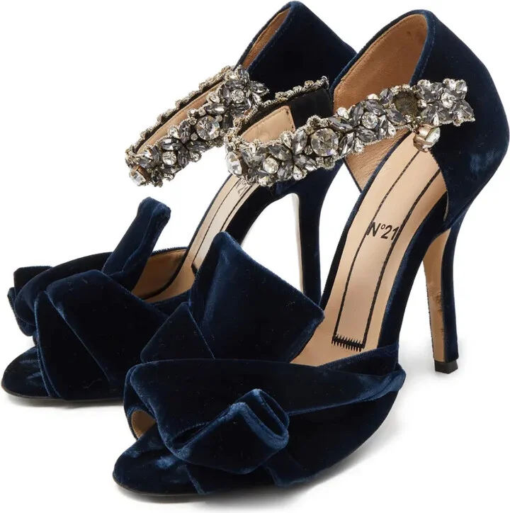 Pre-Owned 105mm Crystal-Embellished Velvet Sandals - Image 2