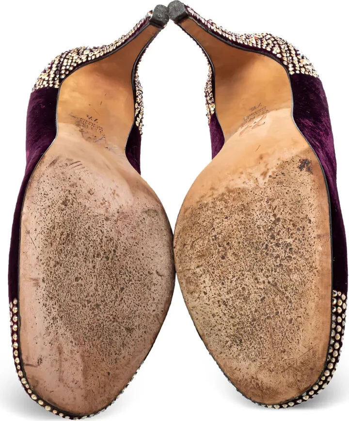 Pre-Owned 110mm Crystal-Embellished Velvet Pumps - Image 4