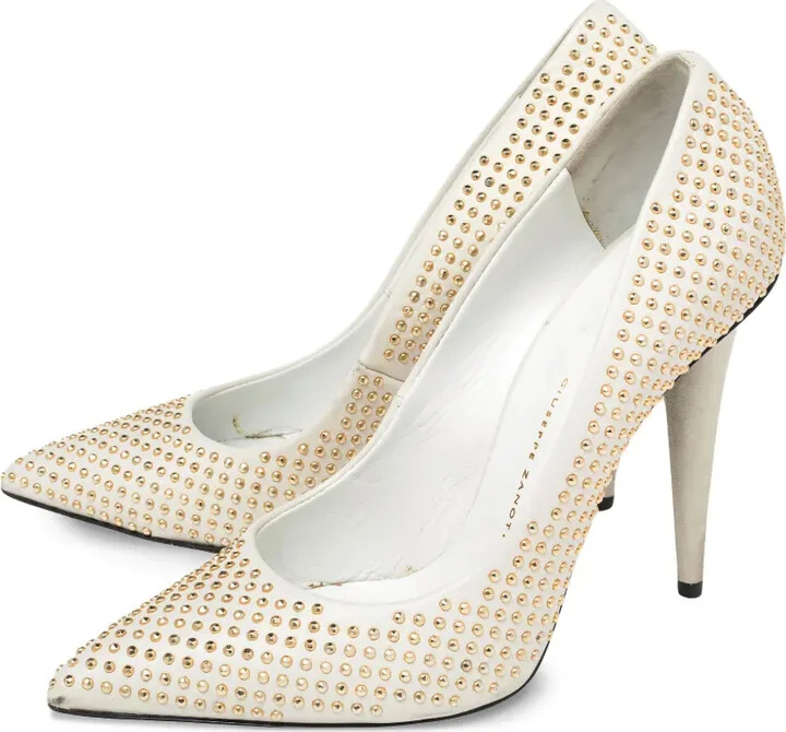 Pre-Owned 110mm Studded Pointed-Toe Pumps - Image 3