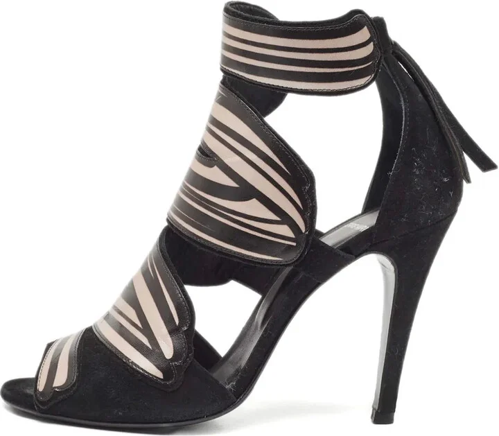Pre-owned 115mm swirl cutouts sandals