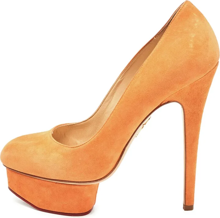 pre-owned 145mm Dolly suede pumps