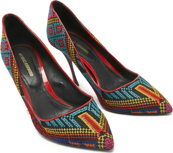Pre-owned 90mm embroidered pointed-toe pumps - Image 2