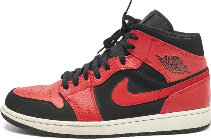 pre-owned Air Jordan 1 leather basketball sneakers