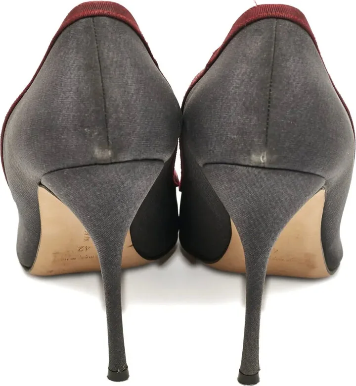 pre-owned Gotrian jeweled buckle pumps - Image 4