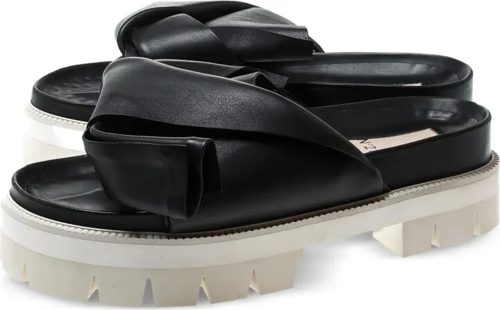 Pre-Owned leather slides - Image 2
