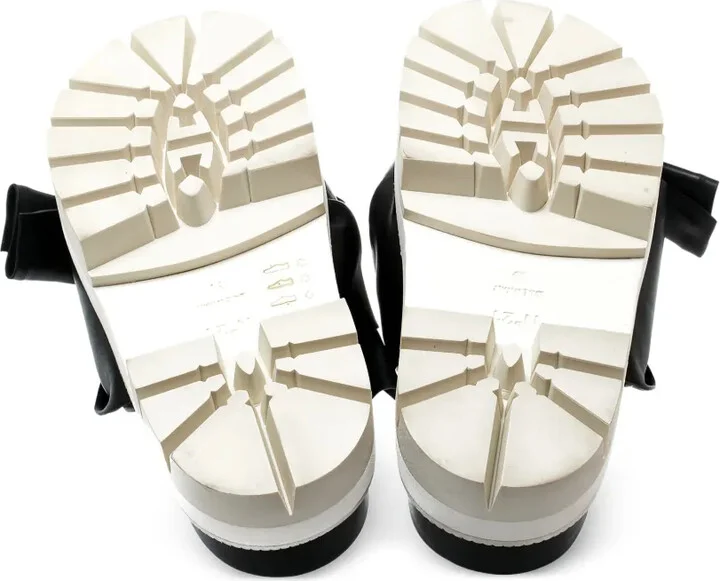 Pre-Owned leather slides - Image 4