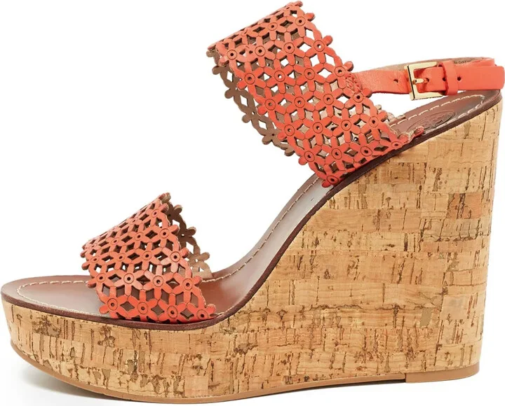 Pre-Owned Leather Wedge Sandals