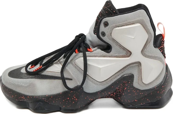 Pre-owned LeBron 13 sneakers