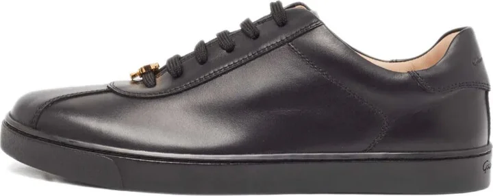 pre-owned Ribbon sneakers