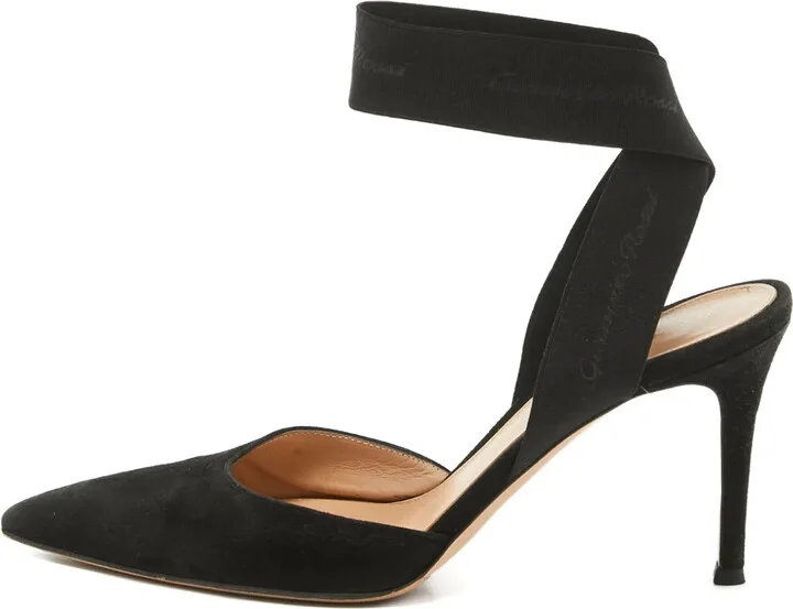 Pre-Owned Suede Pumps