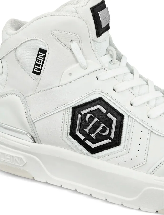 Predator sneakers - Image 4
