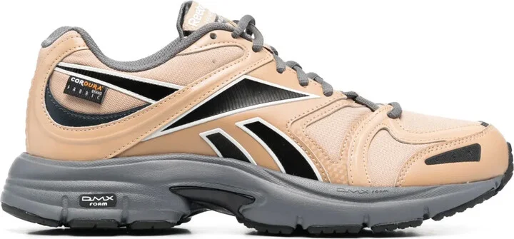 Premier Road Plus VI sneakers