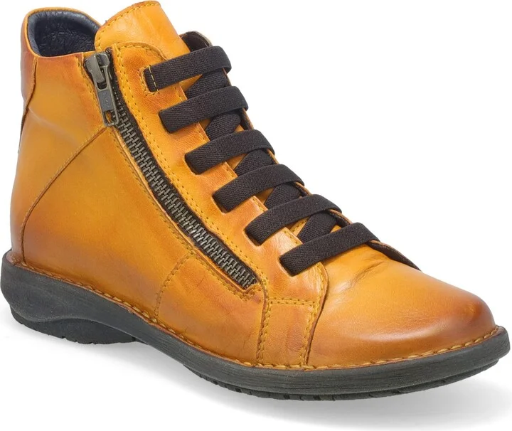 Preslee Ankle Boot