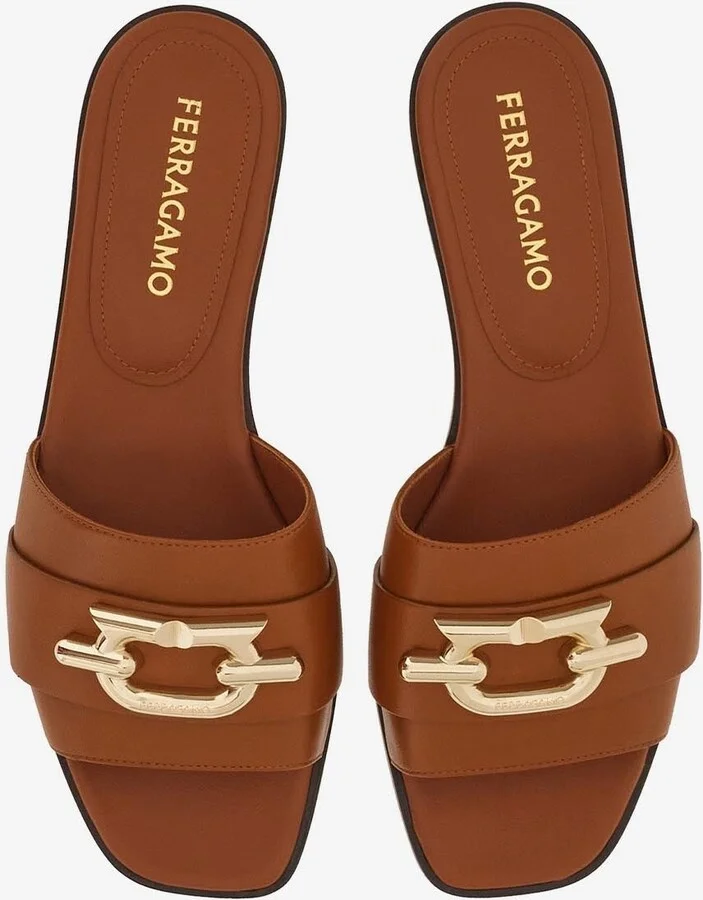 Priscilla Gancini-Plaque Flat Sandals - Image 3