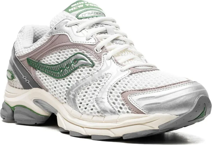Pro Grid Triumph 4 "Minted NY" sneakers - Image 2