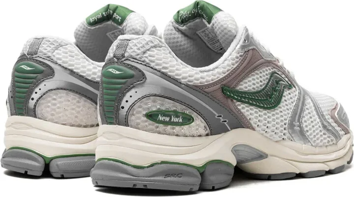Pro Grid Triumph 4 "Minted NY" sneakers - Image 3