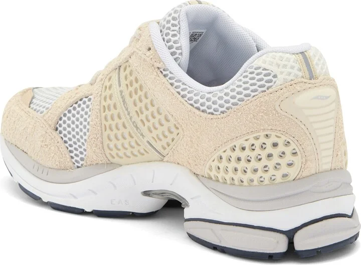 ProGrid Triumph 4 Sneaker - Image 2