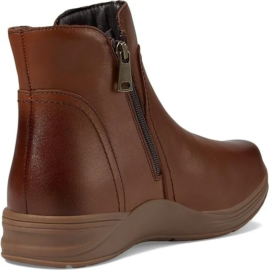 Propet Delphi Women's Boots Black : 7 M (B), Leather - Image 9