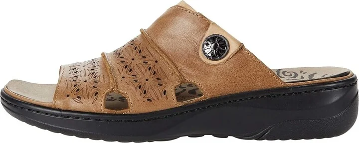 Propet Gertie Women's Shoes Beige : 6 M (B), Leather - Image 6
