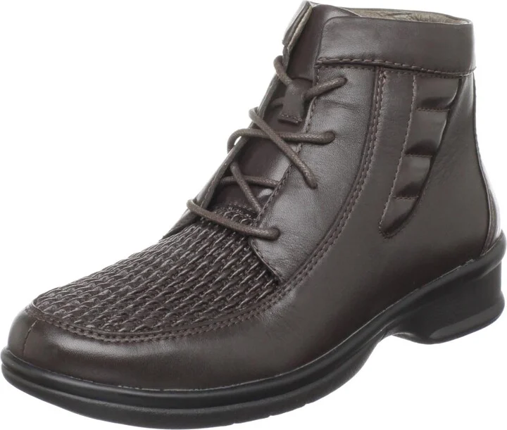 Propet Women's W2036 Peggy Boot