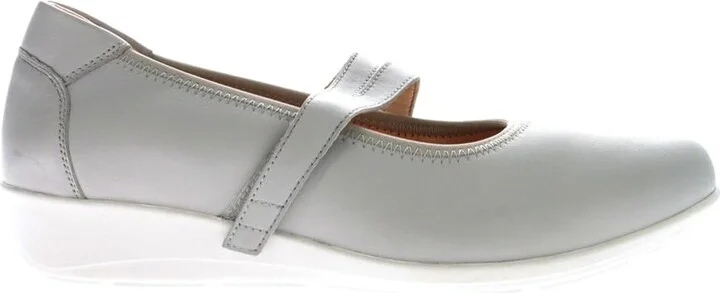 Propét Women's Yara Mary Jane Light Grey 7 X-Wide US
