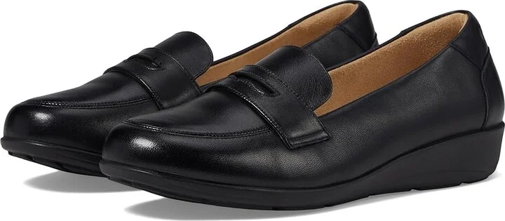 Propet Yetta Women's Flat Shoes Black : 12 M (B), Leather/Suede