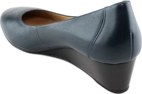Prospect Leather Wedge Pump - Image 3