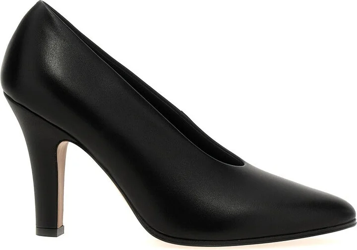 'Prudens' Pumps