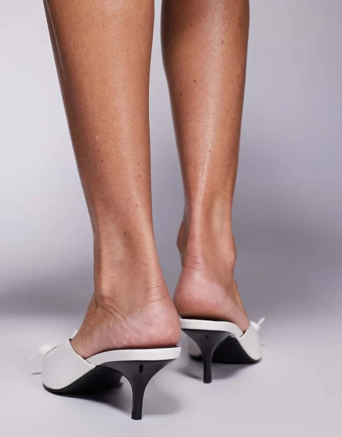 Public Desire Lionheart pointed kitten heel mules with bow in white - Image 2