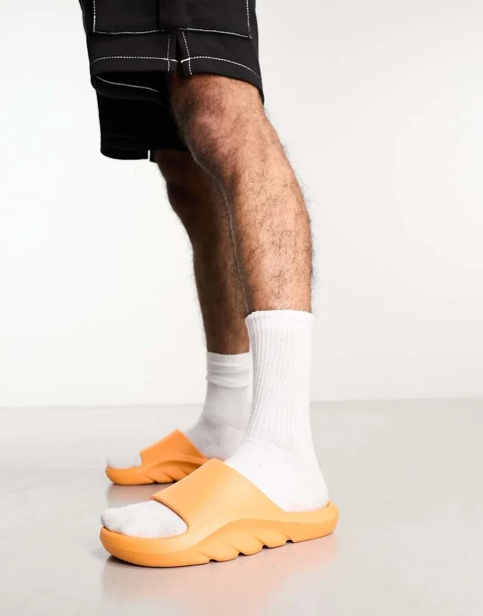 Public Desire Man pool sliders in orange - Image 4