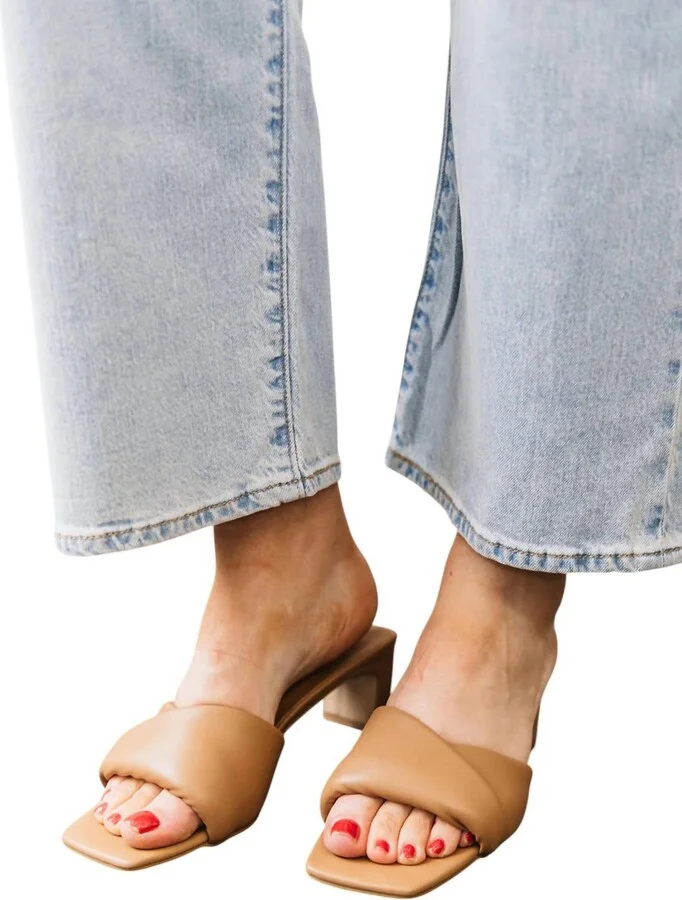 Puff Slide Heel Sandal In Camel