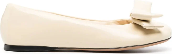 Puffy leather ballerina shoes