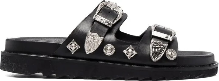 Pulla sandals