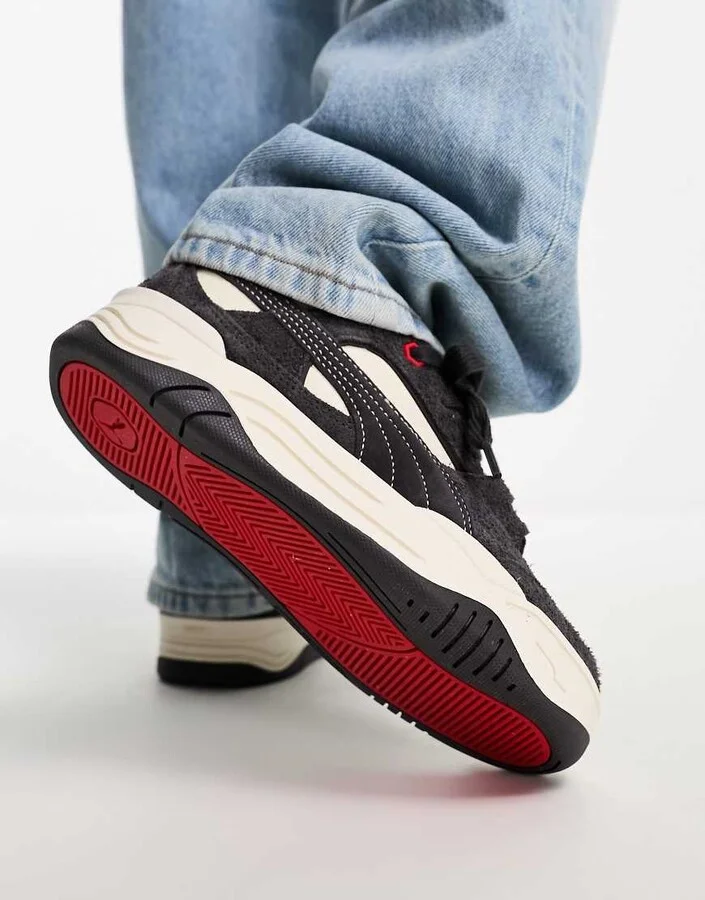 PUMA-180 corduroy sneakers in gray and black - Image 2