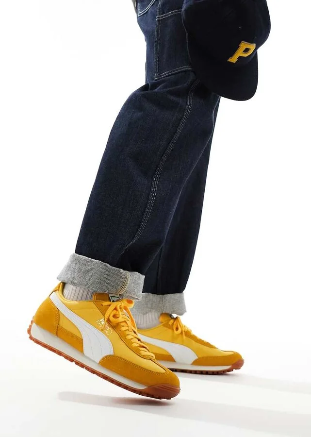 PUMA Easy Rider vintage sneakers in yellow and white