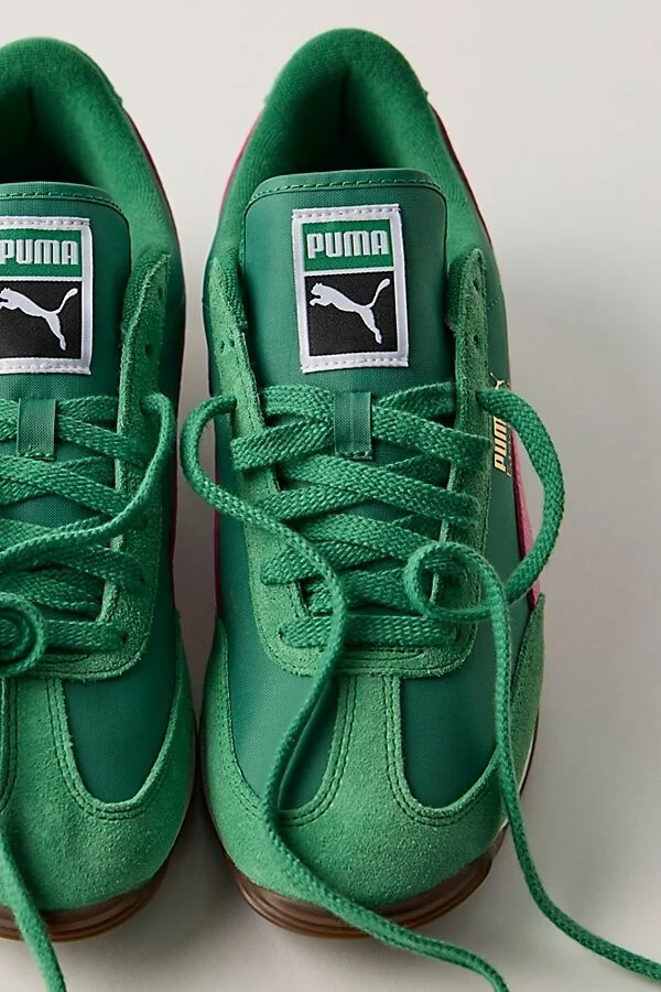 Archive Green/poised Pink