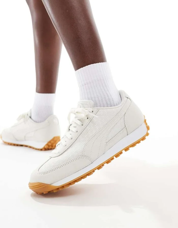 PUMA Easy Rider Weave sneakers in gray and white - Image 4