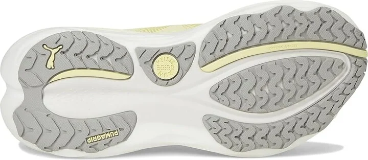 PUMA Foreverrun Nitro Women's Shoes Gold Moon/White : 7 B - Medium - Image 3